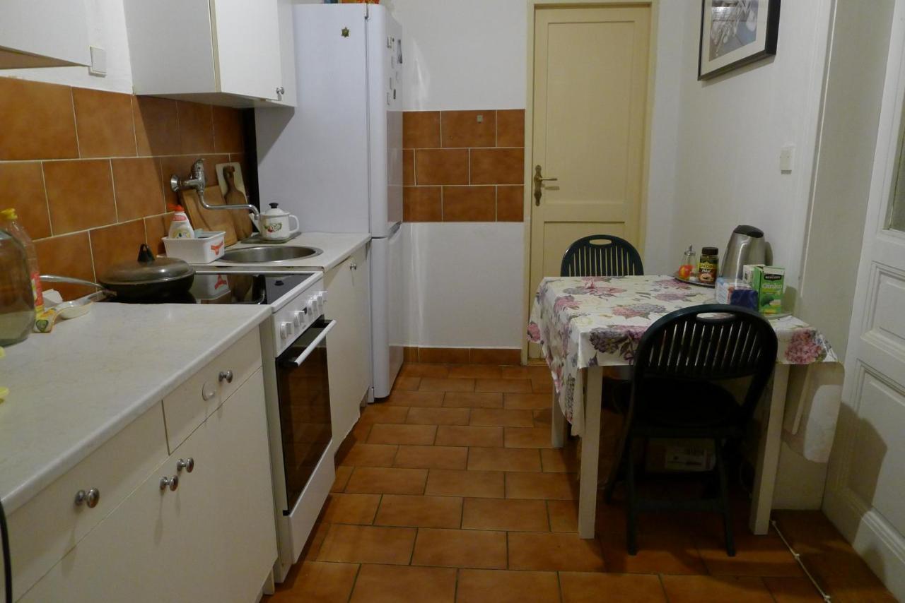 Cozy Modest Room For 2 Or 3 Persons Prag Dış mekan fotoğraf